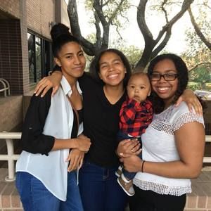 Meet your Posher, Danielle